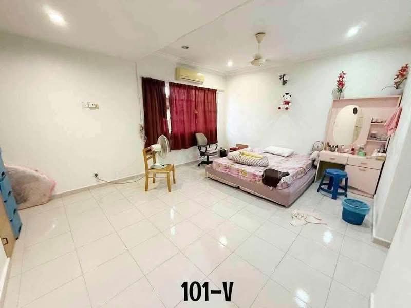 2-storey Terraced House for Sale in Taman Sentosa (Klang) - Daniel Kok - Bedroom - PropertyGuru.com.my