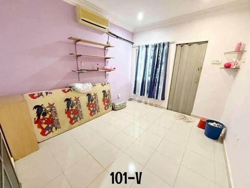 2-storey Terraced House for Sale in Taman Sentosa (Klang) - Daniel Kok - Bedroom - PropertyGuru.com.my