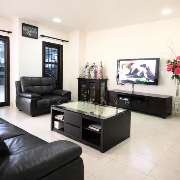 Rumah Teres untuk Dijual di Bandar Puteri Puchong (Puchong) - Sky Wong - Living Room - PropertyGuru.com.my
