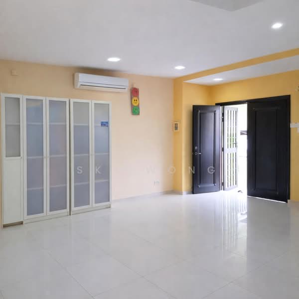 Rumah Teres untuk Dijual di Bandar Puteri Puchong (Puchong) - Sky Wong - Living Room - PropertyGuru.com.my