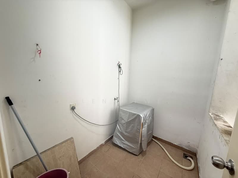 Service Residence for Rent at D'Summit Residences - Glenn Twe - PropertyGuru.com.my