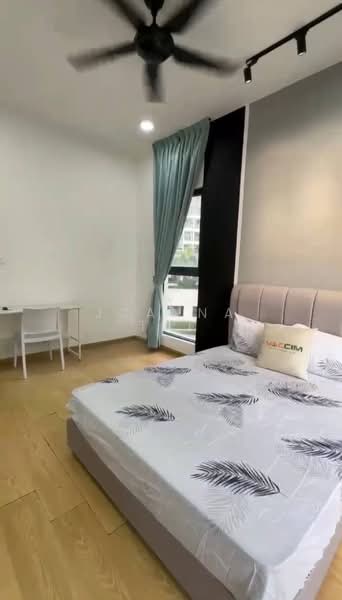 Condominium for Rent at Bay Laurel @ Country Garden Danga Bay - Joanna Tai - Bedroom - PropertyGuru.com.my