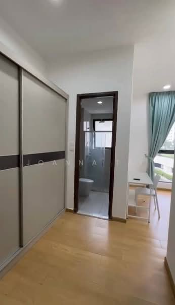 Condominium for Rent at Bay Laurel @ Country Garden Danga Bay - Joanna Tai - Bathroom - PropertyGuru.com.my