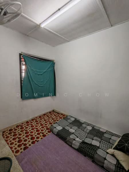 2-storey Terraced House for Rent in Taman Pelangi (Johor Bahru) - Dominic Chow - Bedroom - PropertyGuru.com.my