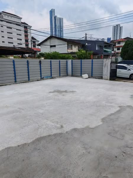 2-storey Terraced House for Rent in Taman Pelangi (Johor Bahru) - Dominic Chow - Exterior - PropertyGuru.com.my