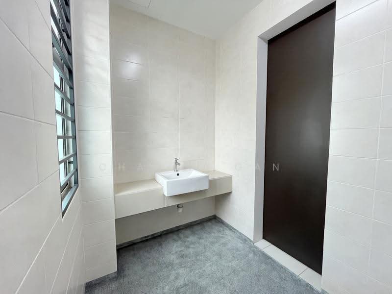 Rumah Teres 2-Tingkat untuk Disewa di Bandar Saujana Putra (Tanjong Duabelas) - Charlie Gan - Bathroom - PropertyGuru.com.my