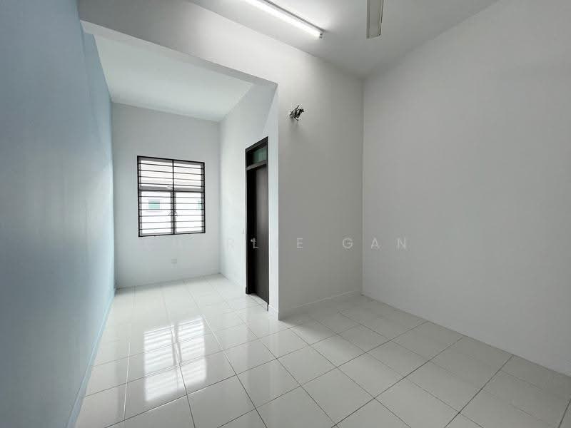 Rumah Teres 2-Tingkat untuk Disewa di Bandar Saujana Putra (Tanjong Duabelas) - Charlie Gan - Interior - PropertyGuru.com.my
