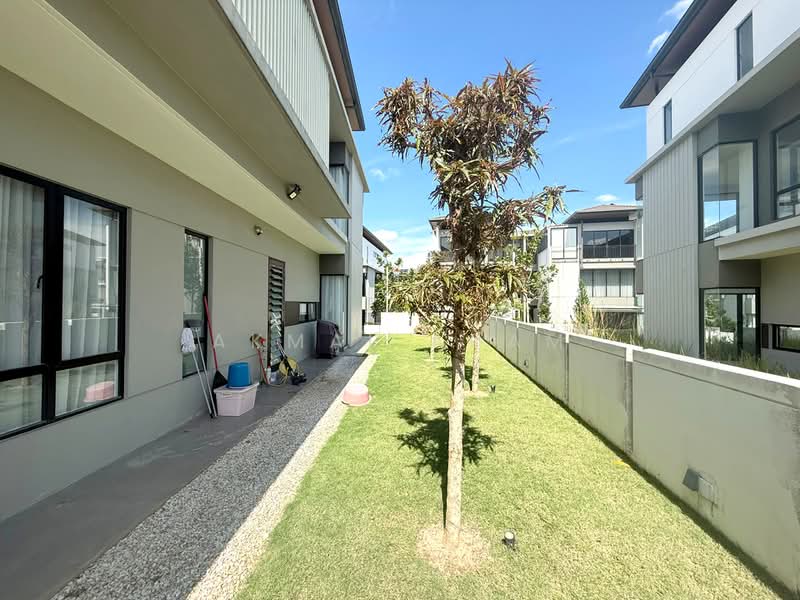 Semi-Detached House for Sale in Kajang (Selangor) - Akmal Adam - Exterior - PropertyGuru.com.my