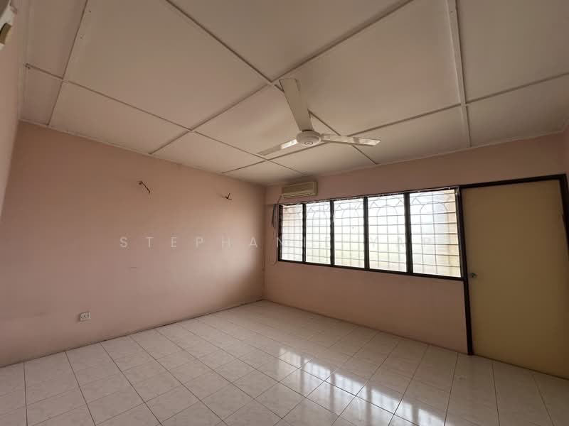 Rumah Teres 2 Tingkat untuk Dijual di Taman Seri Putra (Banting) - Stephanie Yap - Interior - PropertyGuru.com.my