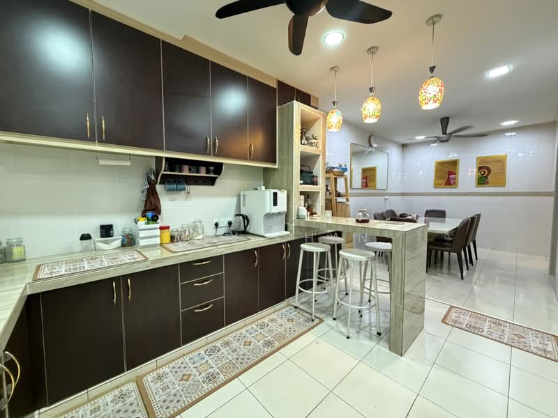 2.5-storey Terraced House for Sale in Seri Sungai Long (Kajang) - May Chan - Kitchen - PropertyGuru.com.my