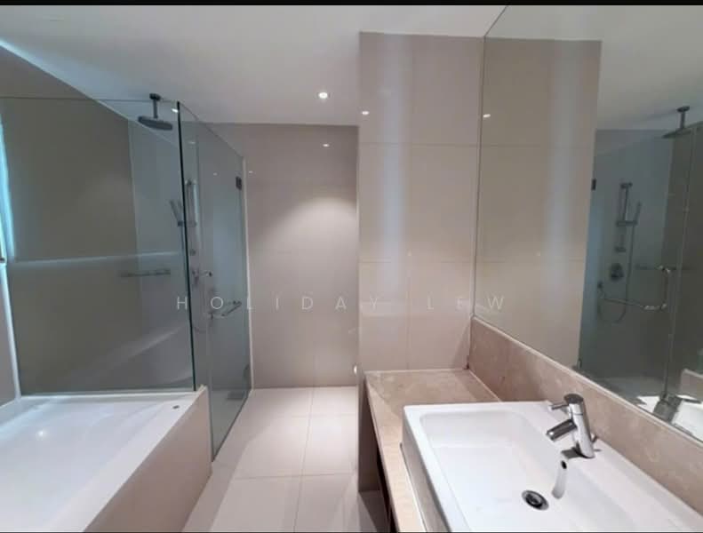 Service Residence for Rent at Cormar Suites (Fraser Place (Lot 163)) - Holiday Lew - Bathroom - PropertyGuru.com.my