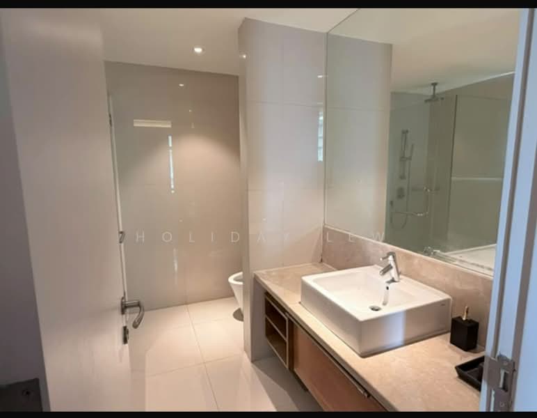 Service Residence for Rent at Cormar Suites (Fraser Place (Lot 163)) - Holiday Lew - Bathroom - PropertyGuru.com.my