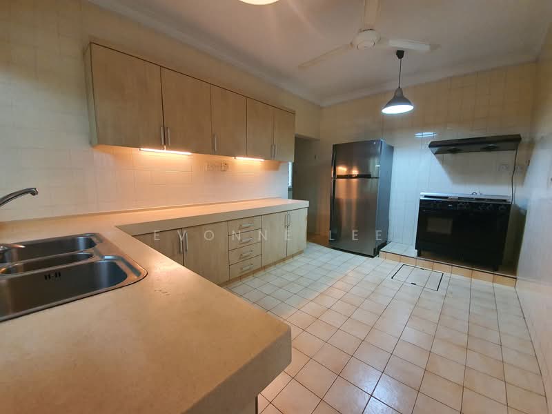 Bungalow for Rent in Bukit Damansara (Damansara Heights) - Evonne Lee - Kitchen - PropertyGuru.com.my