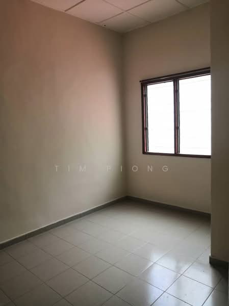 2-storey Terraced House for Sale in Taman Bukit Cheng (Cheng) - Tim Piong - Interior - PropertyGuru.com.my