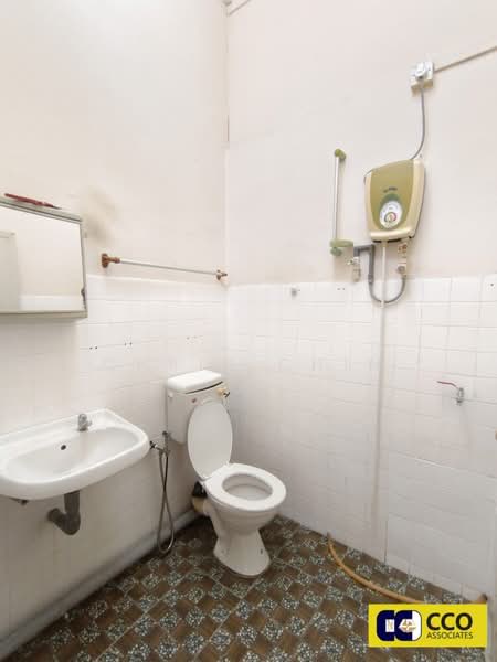 Rumah Teres 2 Tingkat untuk Dijual di Ipoh (Perak) - Chris Chin - Bathroom - PropertyGuru.com.my