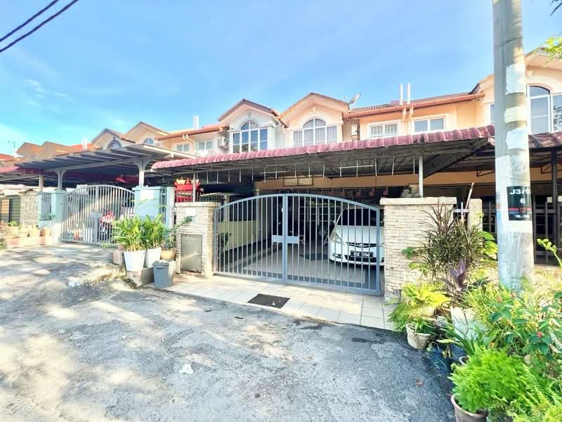 2-storey Terraced House for Sale in Taman Pelangi Semenyih (Semenyih) - Azli Ibrahim - Exterior - PropertyGuru.com.my