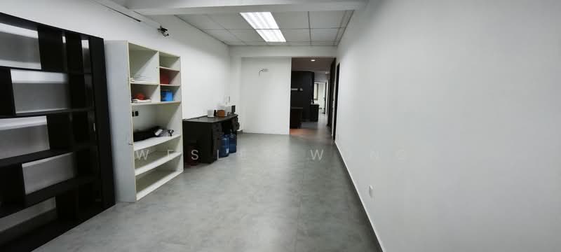 Office for Rent in Taman Bukit Desa (Taman Desa) - Wesley Wong - Corridor - PropertyGuru.com.my