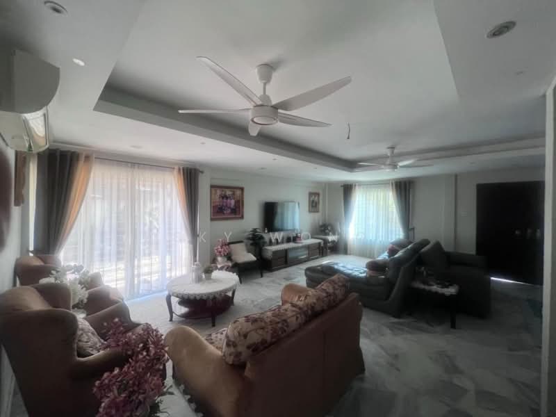 Terraced House for Sale in Bandar Kinrara Seksyen 5 (Bandar Kinrara) - Sky Wong - Living Room - PropertyGuru.com.my