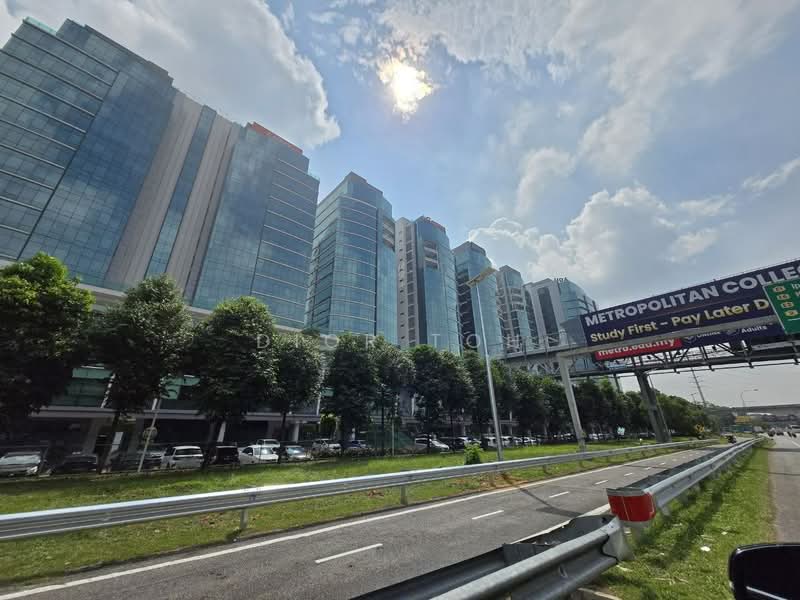 Kedai / Pejabat untuk Disewa di Seksyen U1 (Glenmarie) - Dior Toh - Exterior - PropertyGuru.com.my