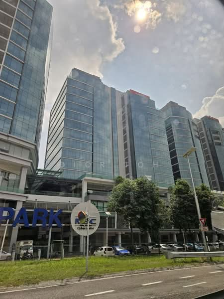 Kedai / Pejabat untuk Disewa di Seksyen U1 (Glenmarie) - Dior Toh - Exterior - PropertyGuru.com.my