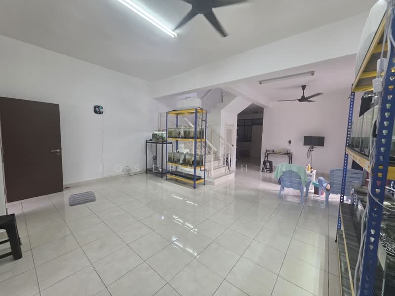 Rumah Teres 2 Tingkat untuk Dijual di Setia Indah (Setia Alam) - Joseph Chan - Living Room - PropertyGuru.com.my