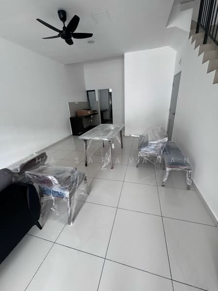 Rumah Teres 2-Tingkat untuk Disewa di Johor Bahru (Johor) - Sha Saravanan - Living Room - PropertyGuru.com.my