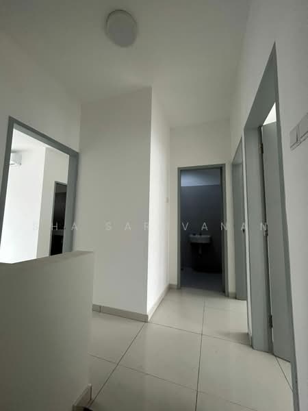 Rumah Teres 2-Tingkat untuk Disewa di Johor Bahru (Johor) - Sha Saravanan - Corridor - PropertyGuru.com.my