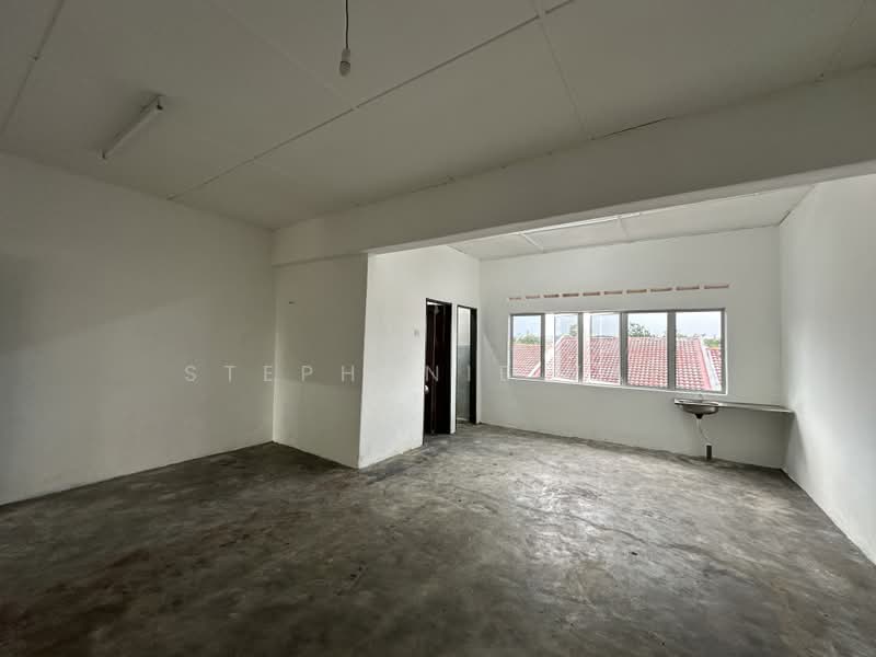 Shop / Office for Rent in Telok Panglima Garang (Selangor) - Stephanie Yap - Interior - PropertyGuru.com.my