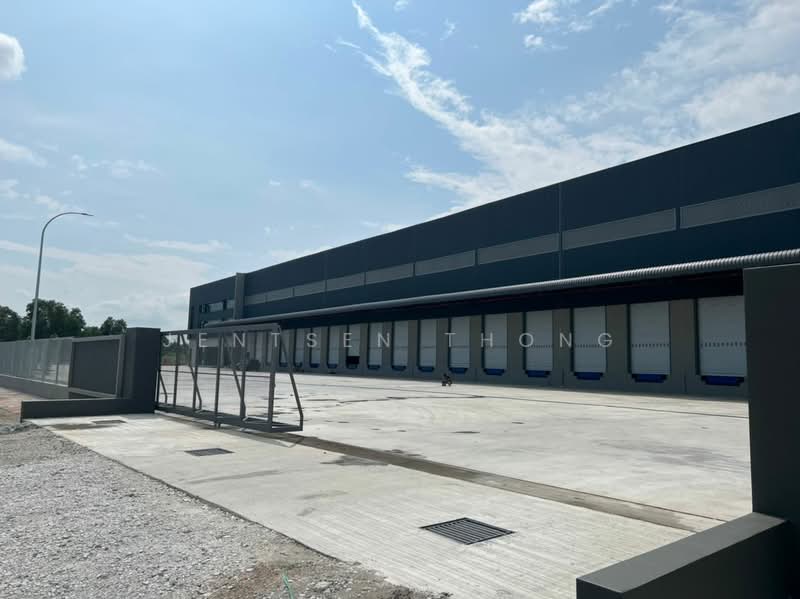 Detached Factory for Rent in Bandar Puncak Alam (Puncak Alam) - Jentsen Thong - Exterior - PropertyGuru.com.my
