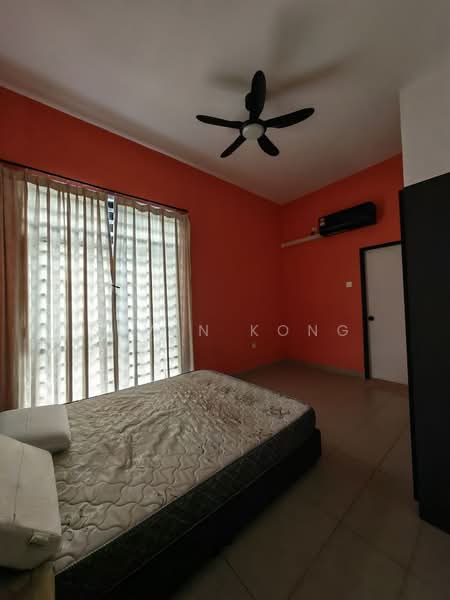Cluster House for Sale in Taman Mutiara Mas (Skudai) - Seven Kong - Bedroom - PropertyGuru.com.my