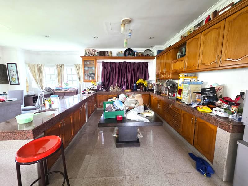 Bungalow for Rent in Bukit Jalil Golf (Bukit Jalil) - Mak Oliver - Kitchen - PropertyGuru.com.my