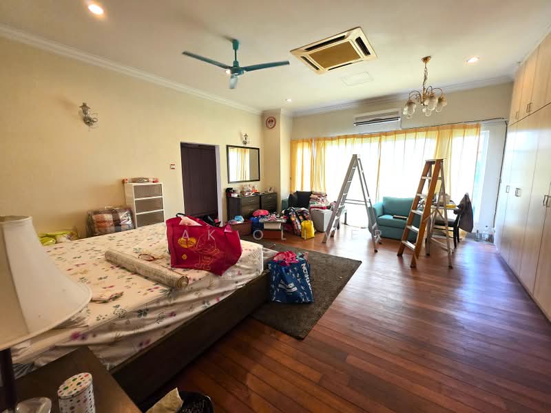 Bungalow for Rent in Bukit Jalil Golf (Bukit Jalil) - Mak Oliver - Bedroom - PropertyGuru.com.my