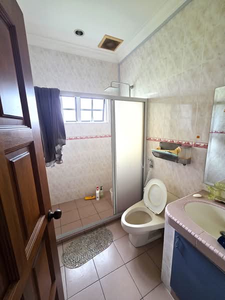 Bungalow for Rent in Bukit Jalil Golf (Bukit Jalil) - Mak Oliver - Bathroom - PropertyGuru.com.my