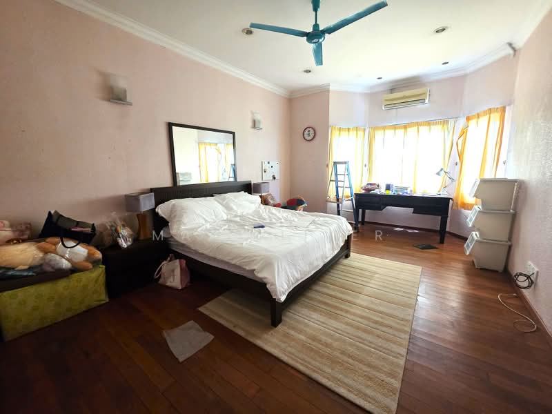 Bungalow for Rent in Bukit Jalil Golf (Bukit Jalil) - Mak Oliver - Bedroom - PropertyGuru.com.my