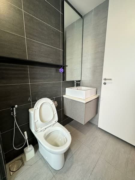 Servis Apartment untuk Disewa di The Arcuz - Austin Loo - Bathroom - PropertyGuru.com.my