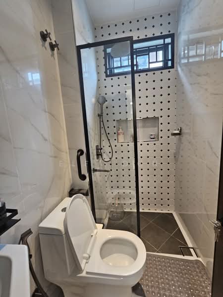 Semi-Detached House for Sale in Ukay Perdana (Ulu Kelang) - Elfa Don - Bathroom - PropertyGuru.com.my
