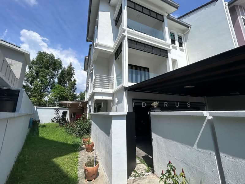 Rumah Teres 3 Tingkat untuk Dijual di Taman Melawati (Ulu Kelang) - Ibrahim Iderus - Exterior - PropertyGuru.com.my