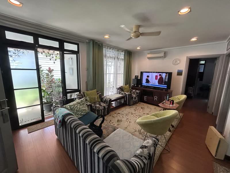 Rumah Teres 3 Tingkat untuk Dijual di Taman Melawati (Ulu Kelang) - Ibrahim Iderus - Living Room - PropertyGuru.com.my