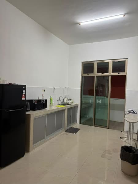 Terraced House for Rent in Johor Bahru (Johor) - Ember Lim - Kitchen - PropertyGuru.com.my