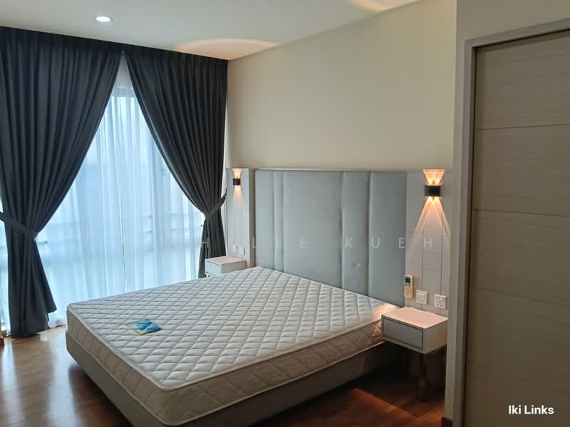 Kondominium untuk Dijual di Molek Pine 3 - Michelle Kueh - Bedroom - PropertyGuru.com.my