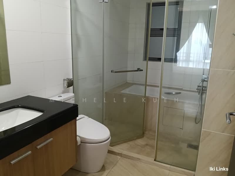 Kondominium untuk Dijual di Molek Pine 3 - Michelle Kueh - Bathroom - PropertyGuru.com.my