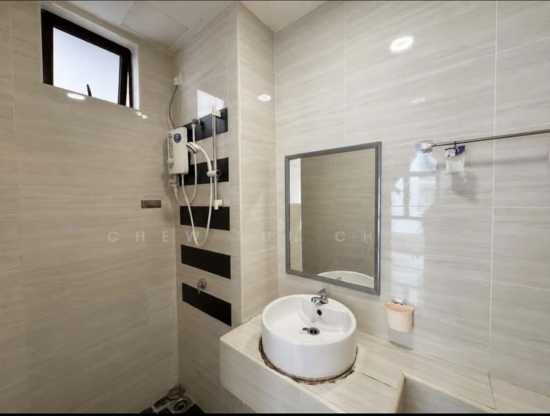 Servis Apartment untuk Dijual di D'Summit Residences - Chew Yun Chan - Bathroom - PropertyGuru.com.my