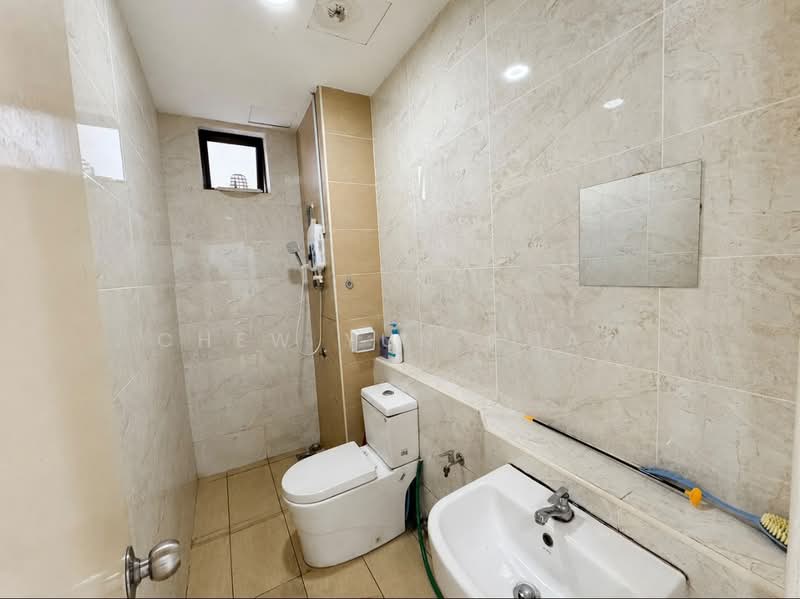 Servis Apartment untuk Dijual di D'Summit Residences - Chew Yun Chan - Bathroom - PropertyGuru.com.my