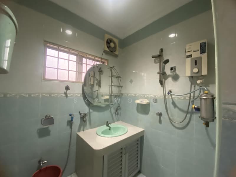 Rumah Teres 2 Tingkat untuk Dijual di BANDAR PUCHONG JAYA (Puchong) - Sky Wong - Bathroom - PropertyGuru.com.my