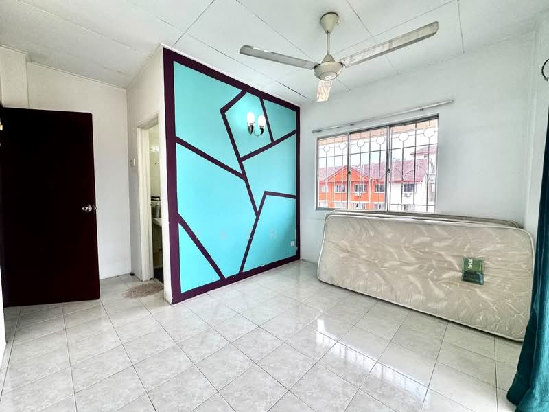 Apartment for Sale at Pangsapuri Carlina - Fazri . - PropertyGuru.com.my