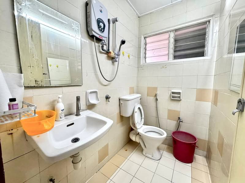 Apartment for Sale at Pangsapuri Carlina - Fazri . - PropertyGuru.com.my