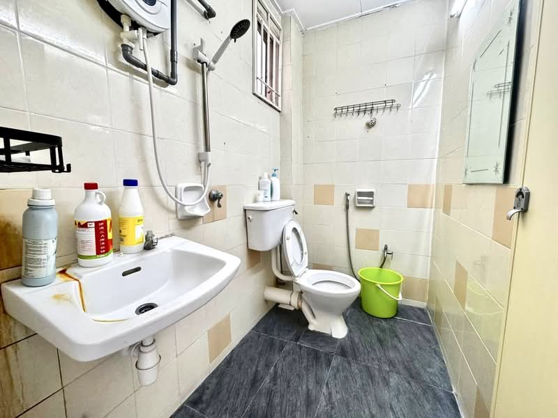 Apartment for Sale at Pangsapuri Carlina - Fazri . - PropertyGuru.com.my