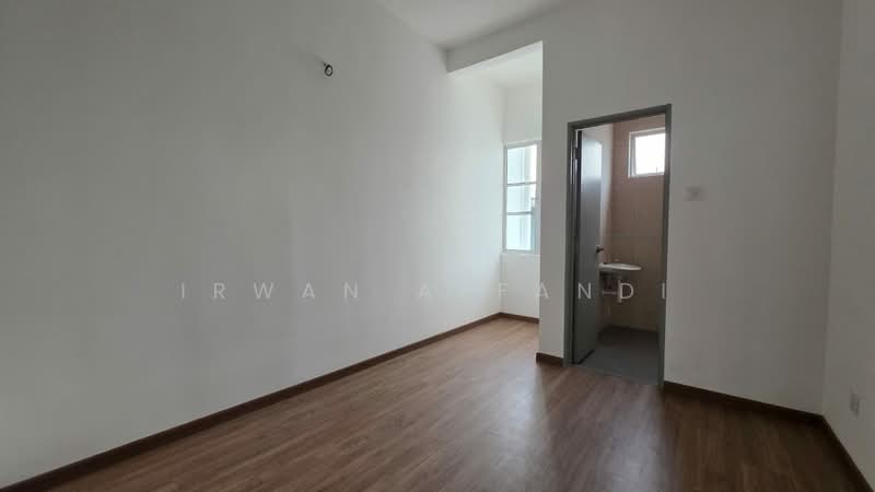 2-storey Terraced House for Sale in Bandar Saujana Putra (Tanjong Duabelas) - Irwan Affandi - Interior - PropertyGuru.com.my