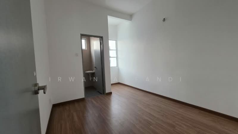 2-storey Terraced House for Sale in Bandar Saujana Putra (Tanjong Duabelas) - Irwan Affandi - Interior - PropertyGuru.com.my