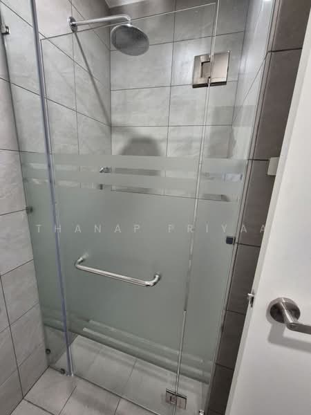 Kediaman Servis untuk Disewa di Dorsett Waterfront Subang - Thanap Priyaa - Bathroom - PropertyGuru.com.my